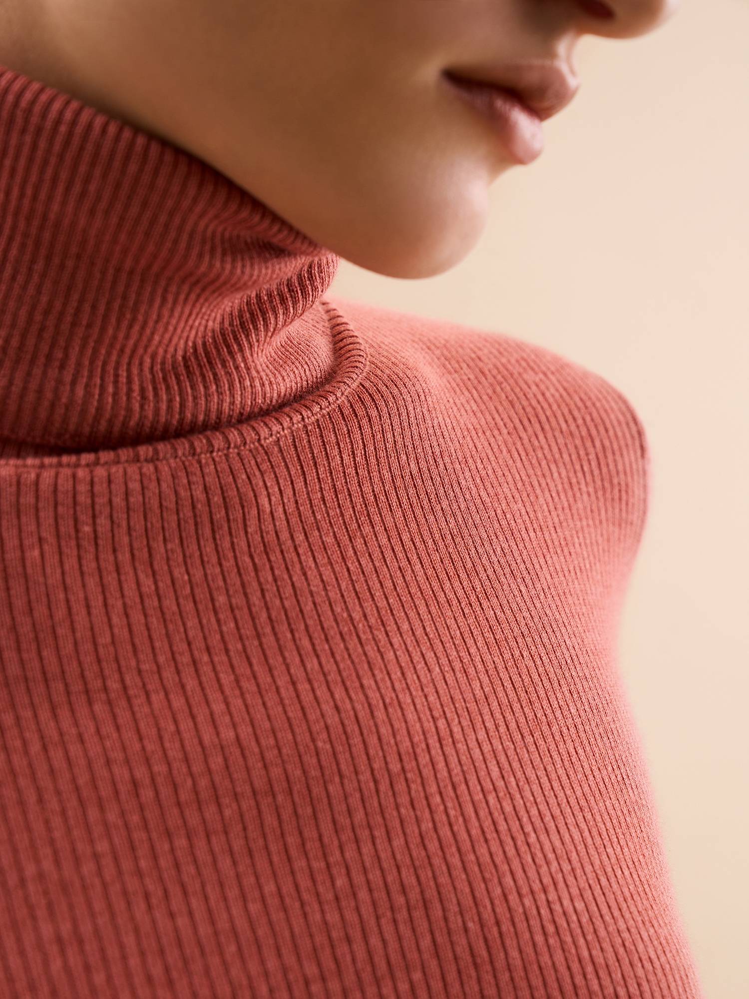 Водолазка Silk & Cashmere от Present & Simple, цвет терракотовый - фото 2