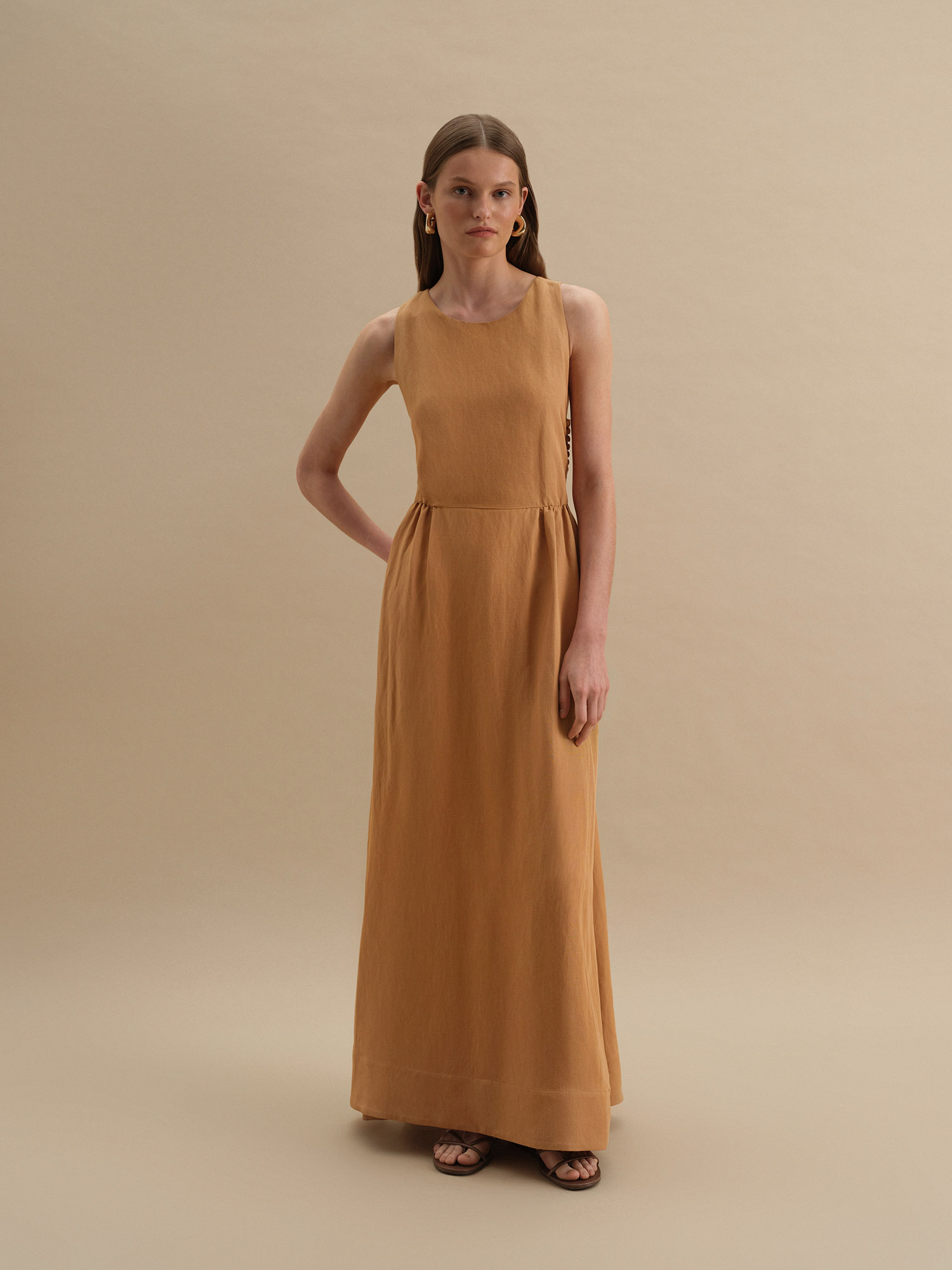 

Платье Eloren от Present & Simple, Карамельный